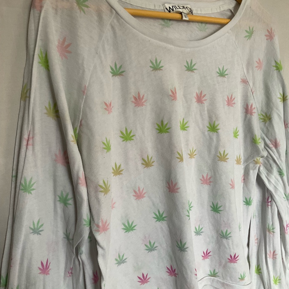 Wildfox x Broad City 420 Leaf Bell Sleeve Tee - Picture 3 of 7